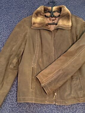 Danier Mossy Green Leather Jacket with Faux Shearling Collar